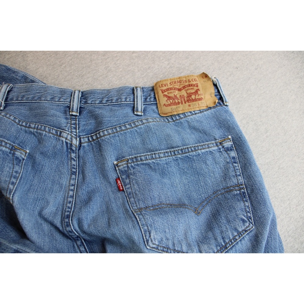 Levis 505 Jeans Mens 38 x 30 Blue 100% Cotton Regular Fit Straight Fly Button - Picture 4 of 10